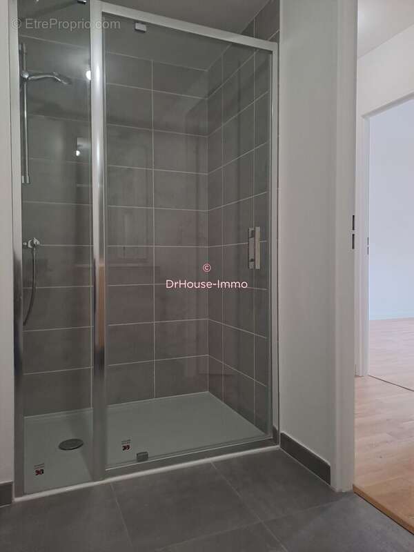 Appartement à LA RICHE