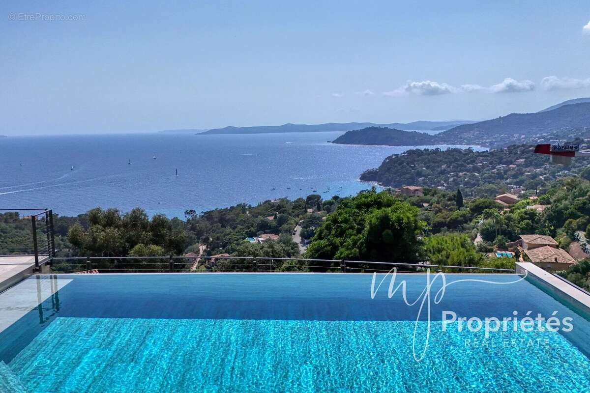 Rayol-Canadel-sur-Mer – Villa contemporaine d’exception vendue entièrement meublée –  six suites raffinées. Vue panoramique sur  - photo 58