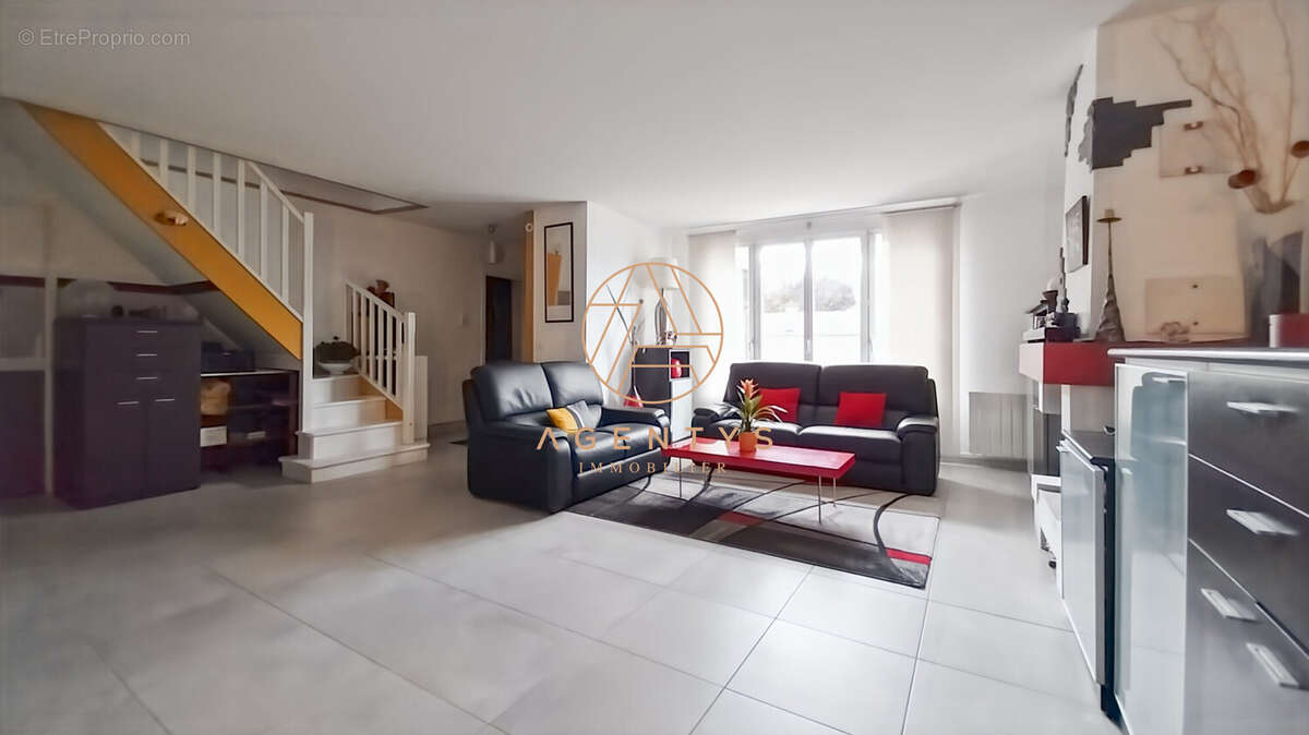 Maison à LE PLESSIS-TREVISE