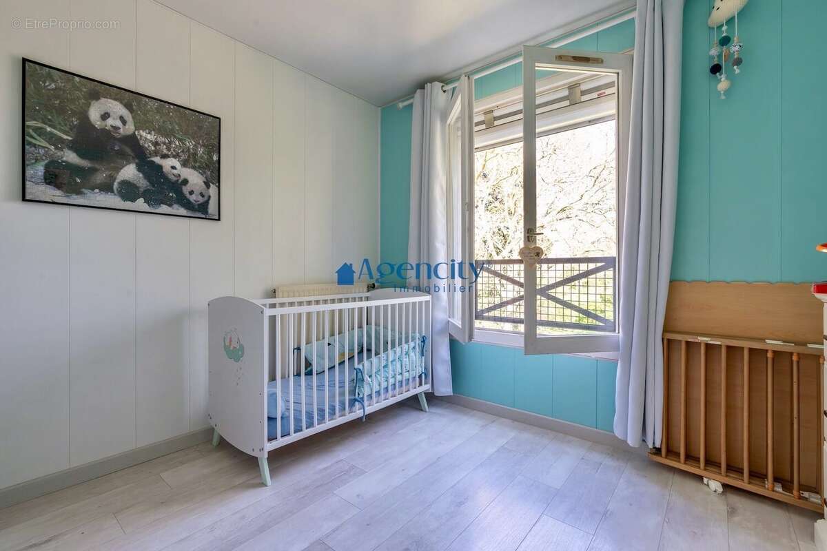 Appartement à TORCY