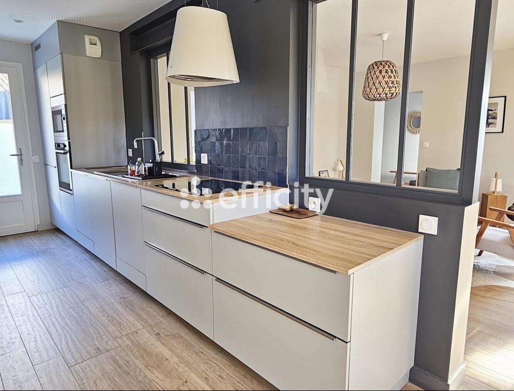 Maison à SAINT-MARTIN-DE-RE