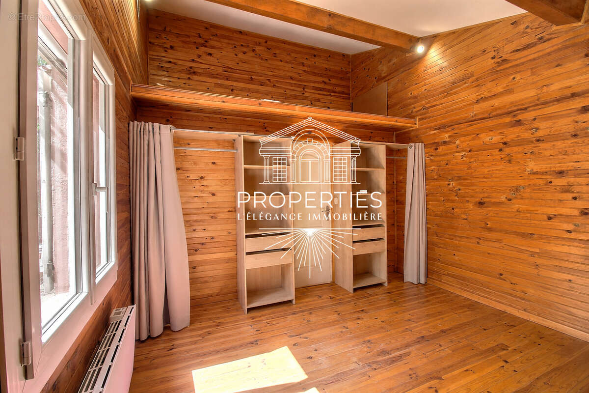 La roquebrussanne - maison - 144m² - plain-pied - environnement calme et verdoyant - photo 9