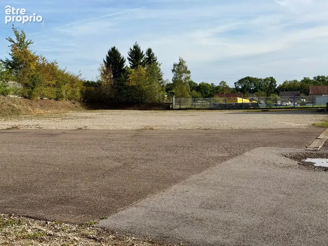 Vente ensemble immobilier industriel de 3 660 m2, sur terrain de 21 181 m2 LURE - photo 42
