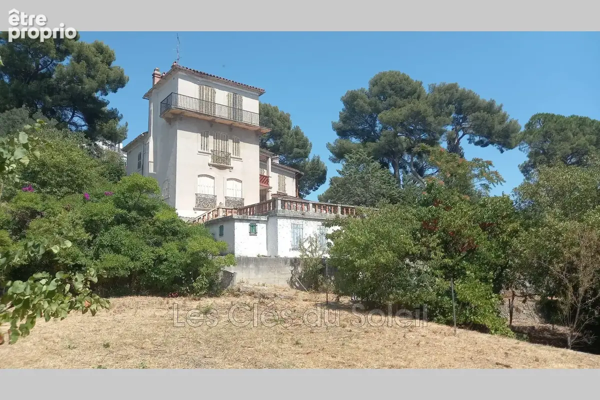 Maison 6 pièces 250 m² à vendre à Toulon (83100) - photo 1