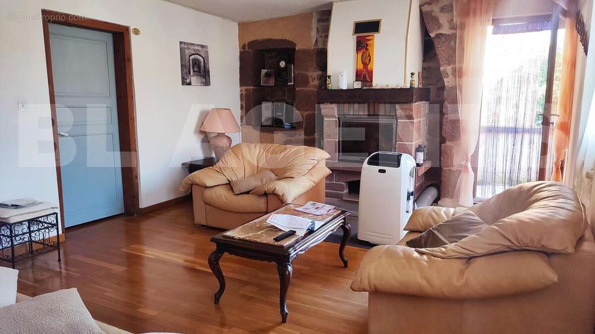 1751454009739 - Maison à AUZITS