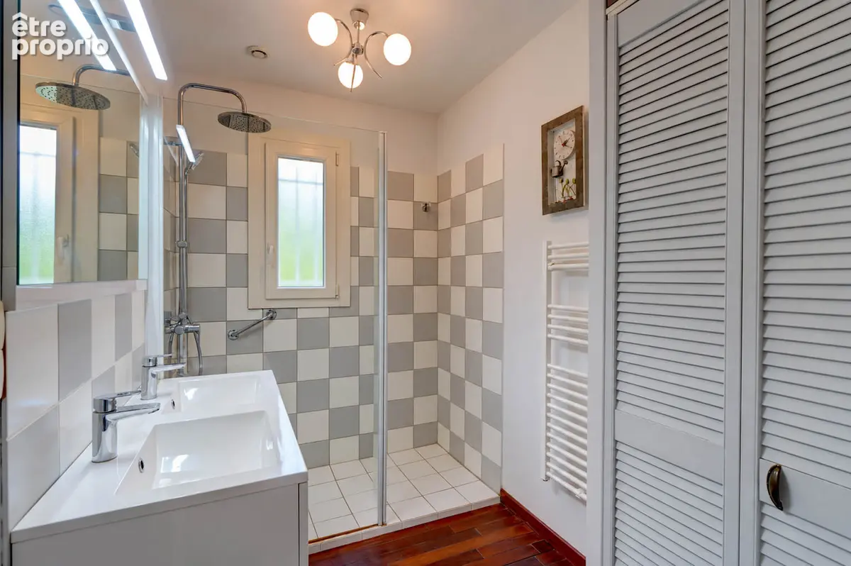 A vendre Maison Haute Indre jardin terrasse et garage - photo 11