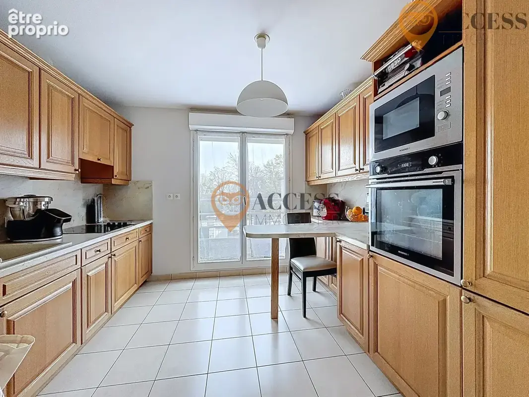 GROSLAY - Appartement 4 pièces, dans une copropriété idéale et arborée ! - photo 5