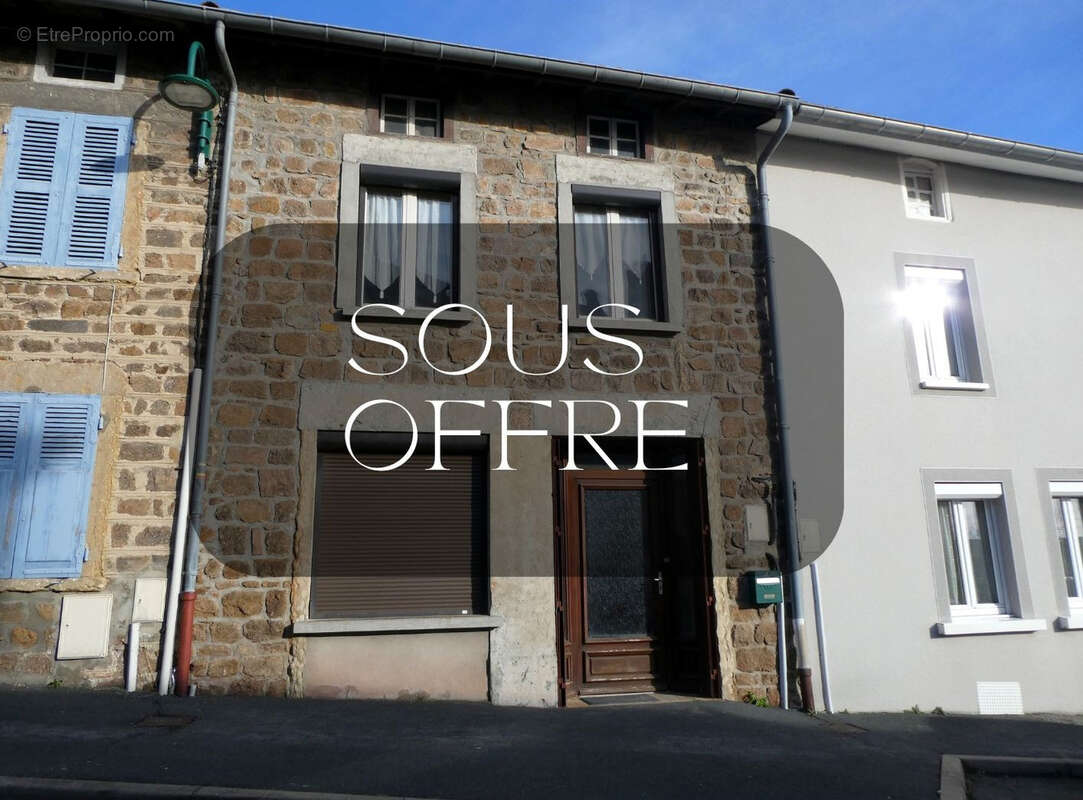 Maison à SAINT-LAURENT-DE-CHAMOUSSET