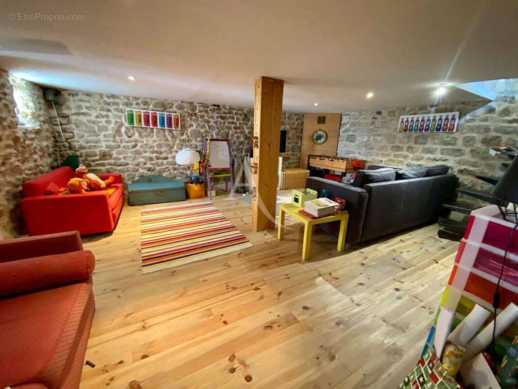 Maison à FONTENAY-SOUS-BOIS