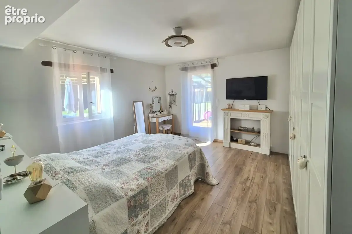 Maison à vendre 8 pièces RIVES DU LOIR EN ANJOU (49) - photo 6