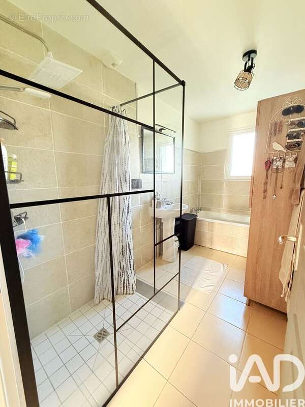 Maison 104 m² à Illiers-Combray  - photo 6