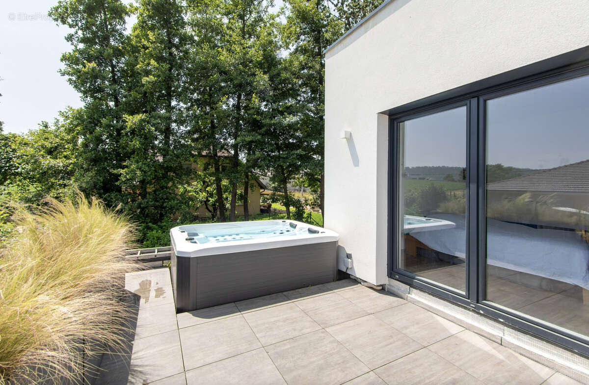 Maison à FROENINGEN