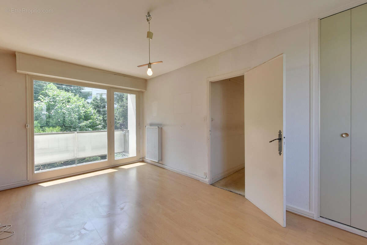 Maison à ECHIROLLES