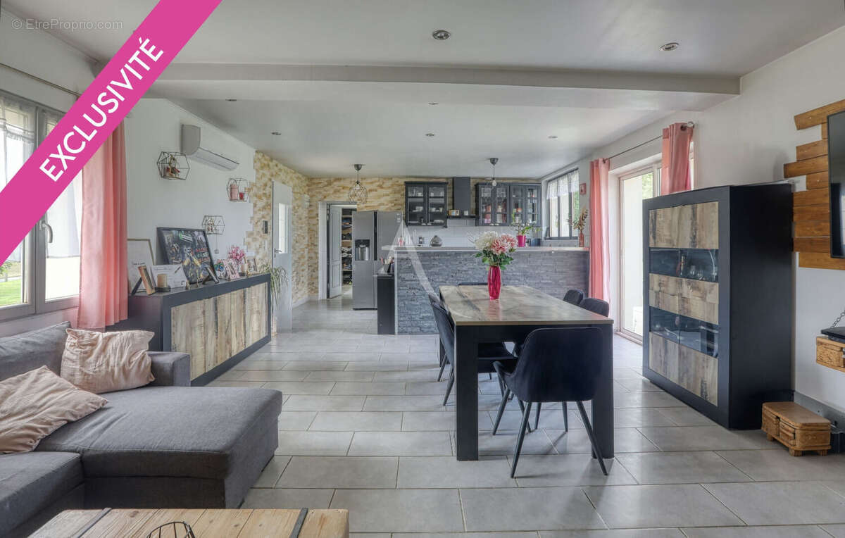 Maison à SAINT-CLAIR-SUR-EPTE