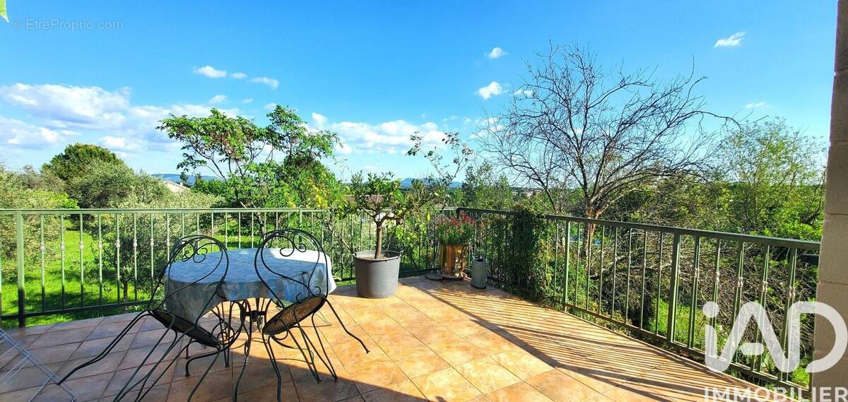 Photo 1 - Maison à SAINT-AMBROIX