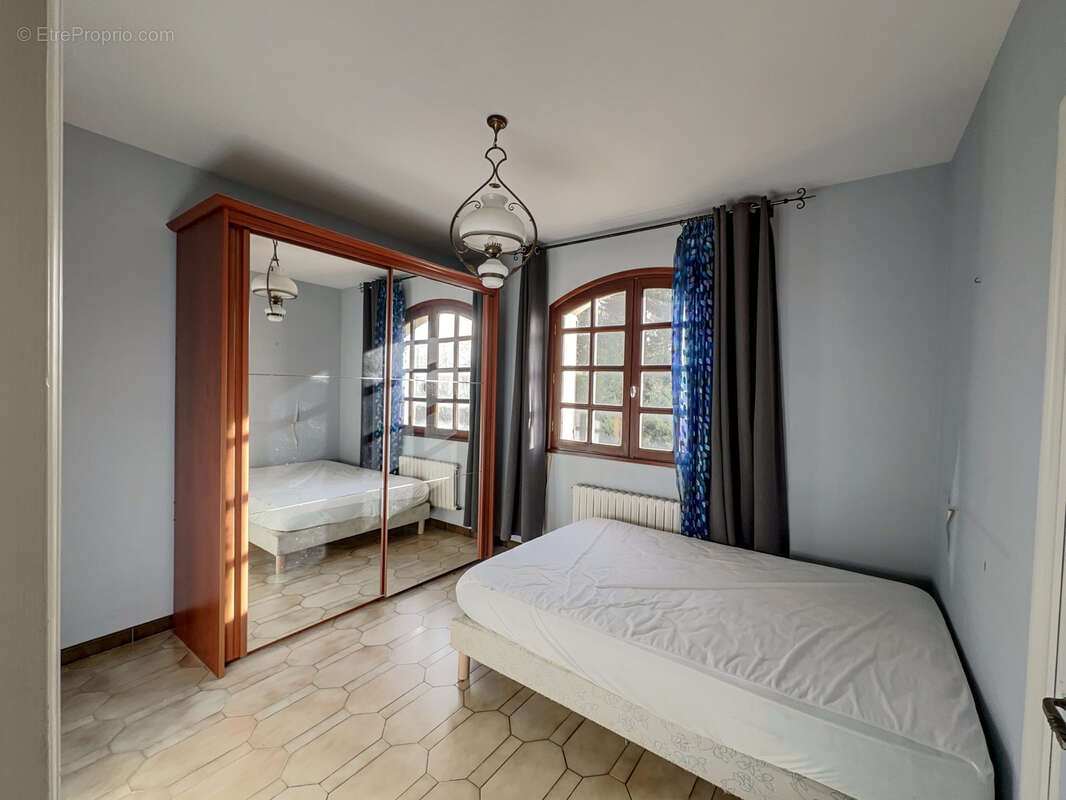 Maison à SAINT-JEAN-DE-VEDAS