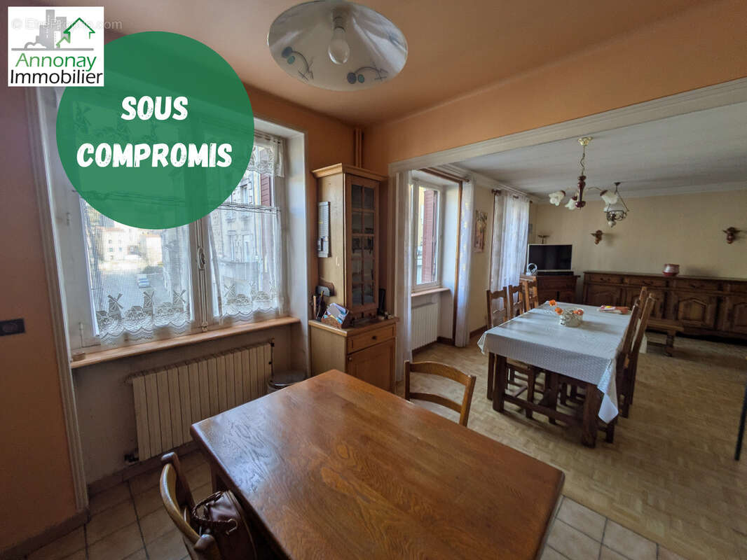 Appartement à SAINT-JULIEN-MOLIN-MOLETTE