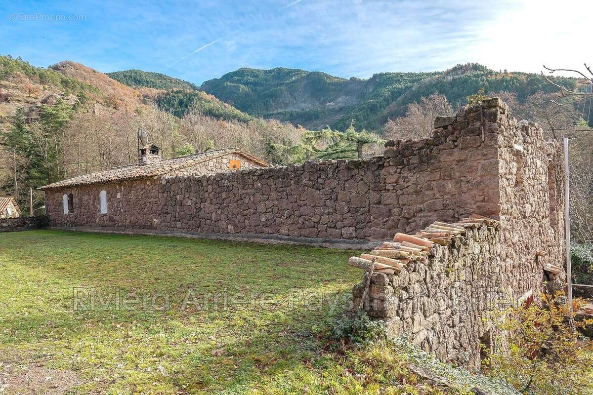 Maison 162 m² à La Croix-Sur-Roudoule  - photo 8