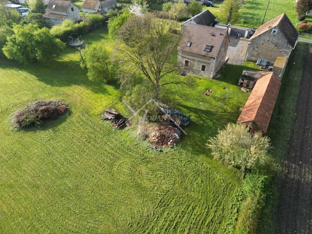 Maison à BROUT-VERNET