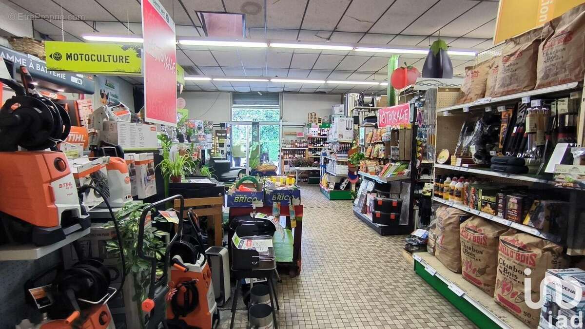 Photo 7 - Commerce à ARTIX