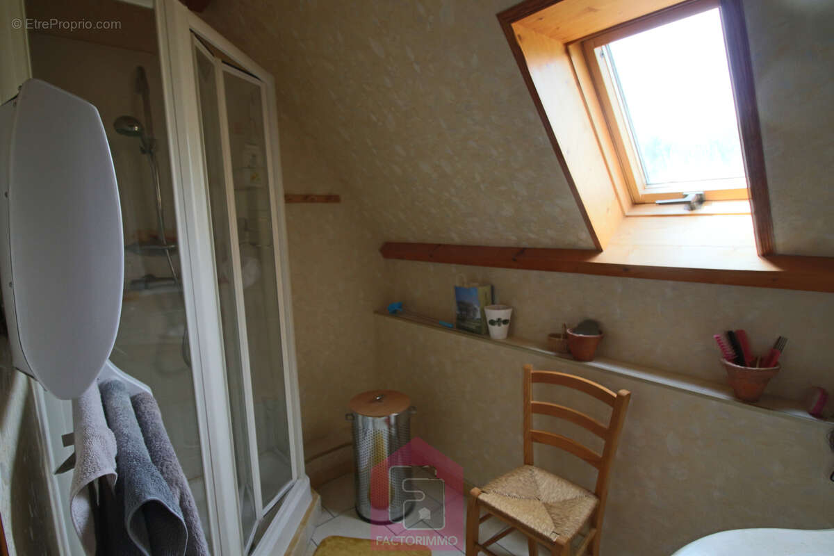 Maison familiale aux abords de Prayssac   Grand terrain et beau potentiel à exploiter ! - photo 15