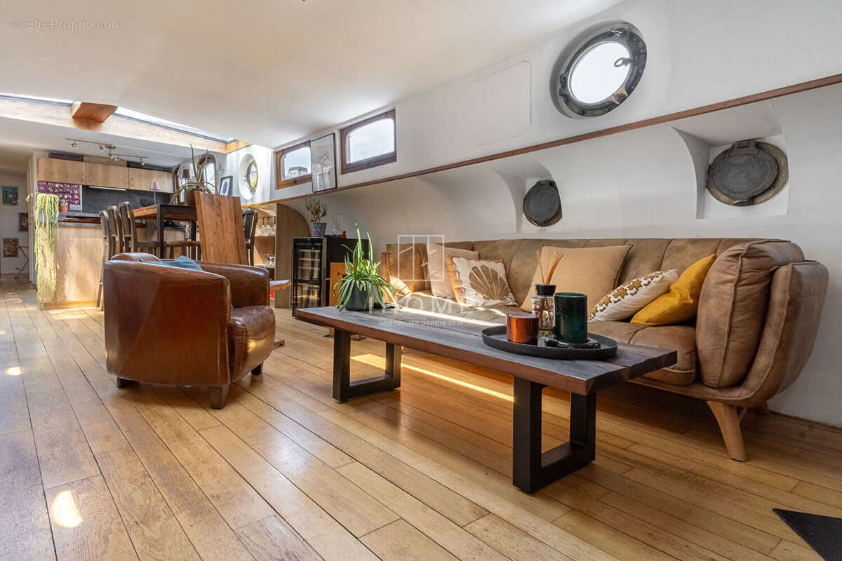 Appartement à PARIS-6E