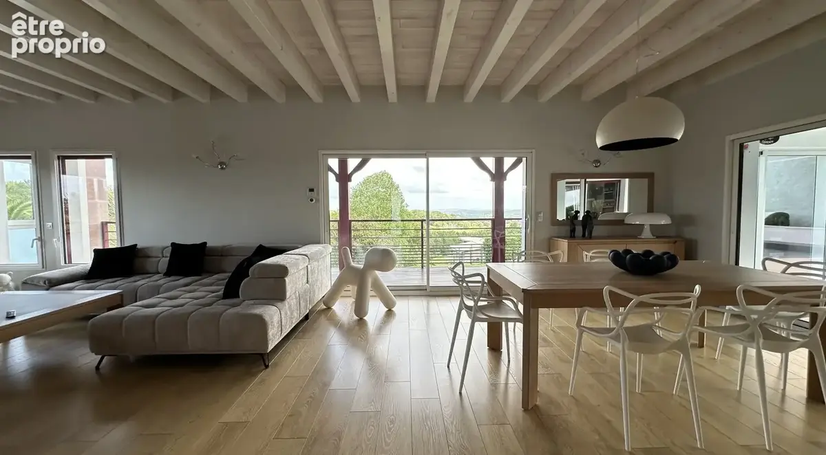Vue imprenable sur les vallons pour cette superbe villa d'architecte de type t7 de 220 m2 +  sous sol de 110 m2 - photo 10