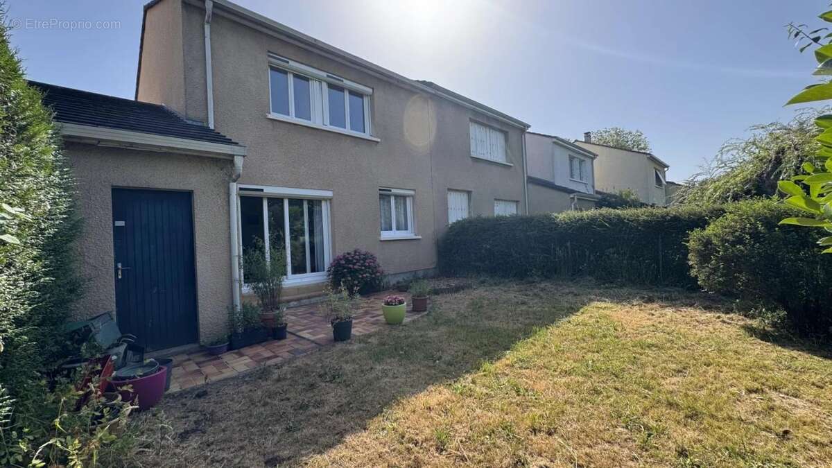 Maison 103 m² à Montigny-Le-Bretonneux  - photo 14