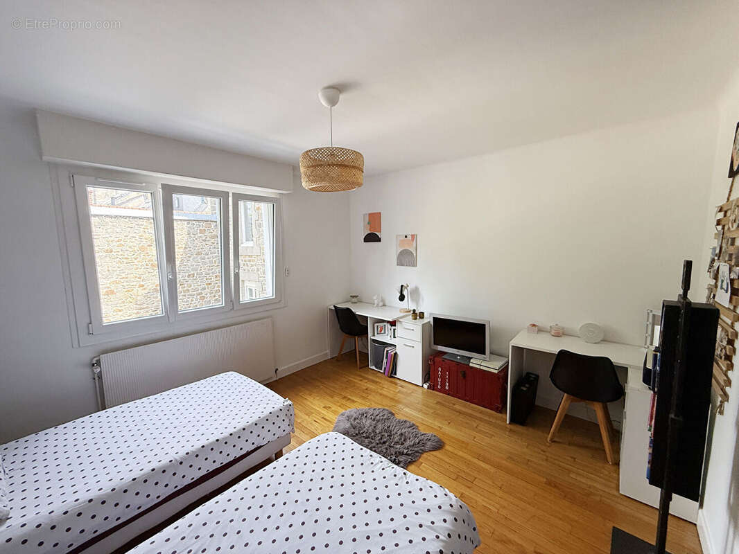 Appartement T4 de 99m2, cave et parking - photo 13