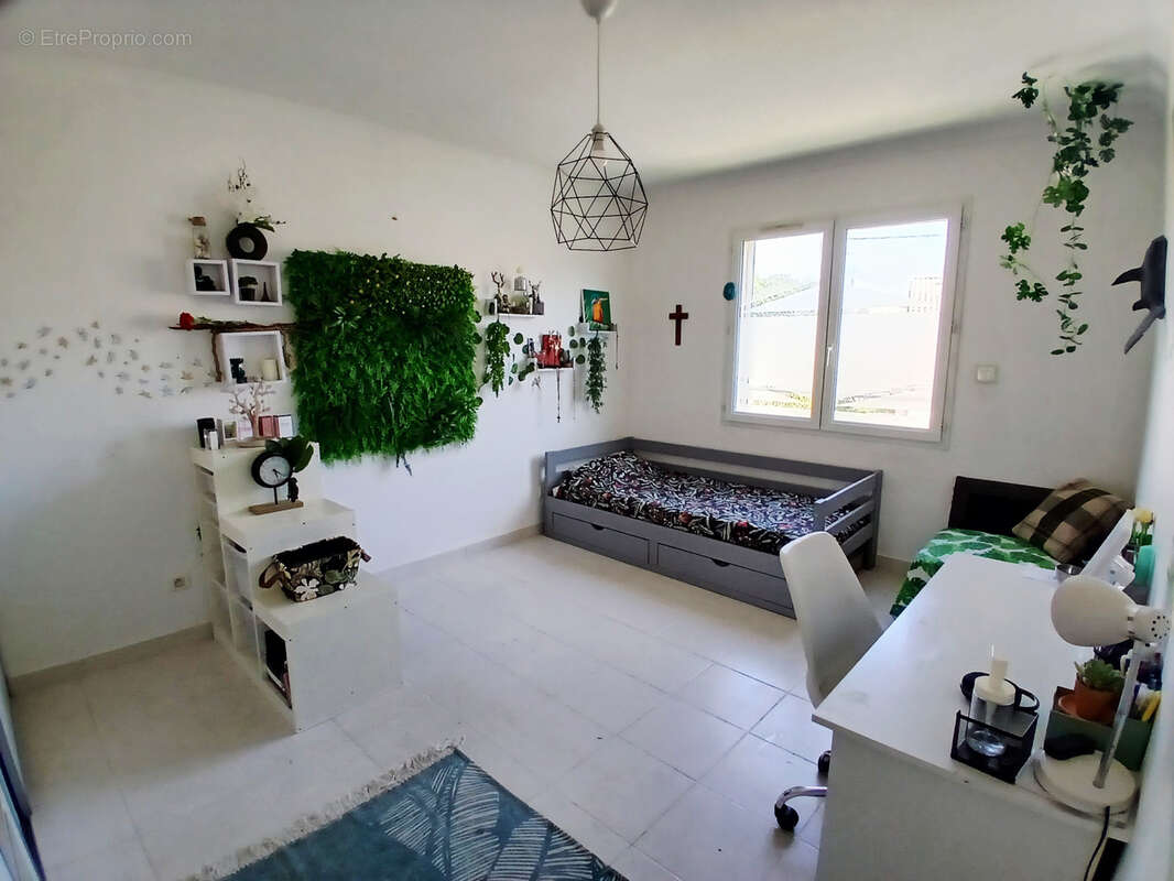 Maison à SAINT-CHRISTOL-LES-ALES