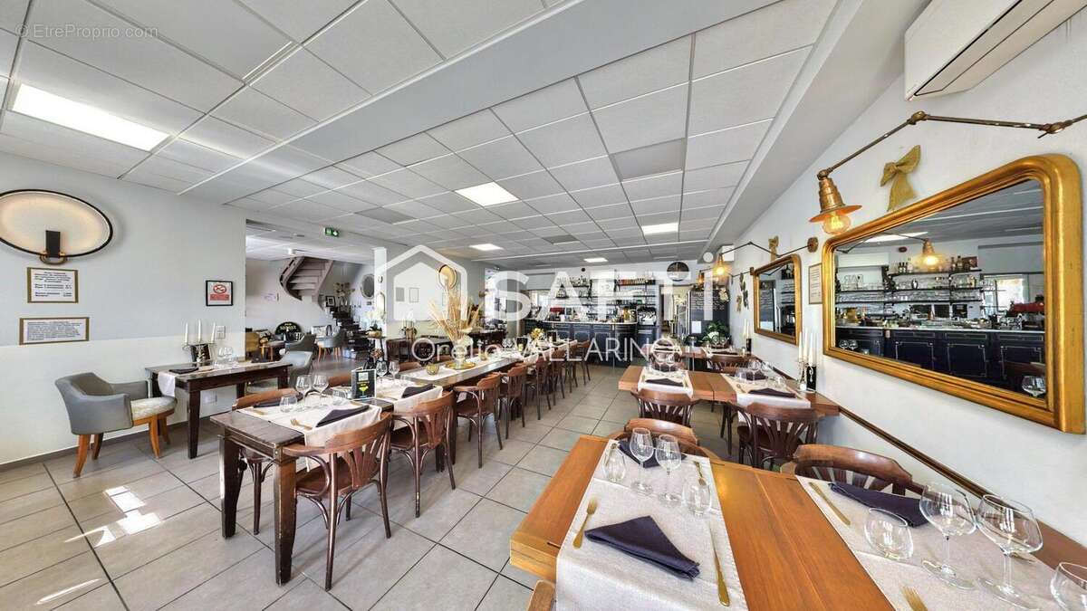 Commerce 293 m² à Saint-Dizant-Du-Gua  - photo 5