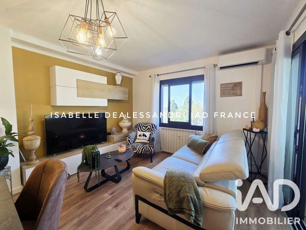 Appartement 76 m² à Six-Fours-Les-Plages  - photo 4