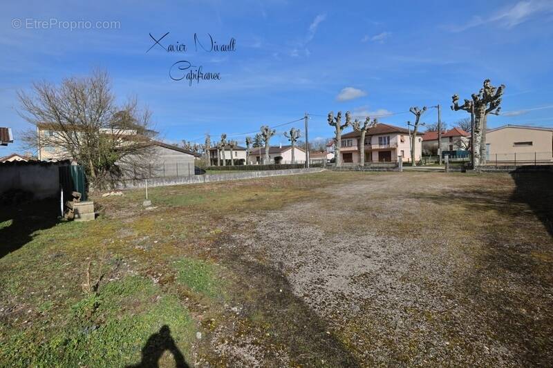 Maison à MONTREVEL-EN-BRESSE
