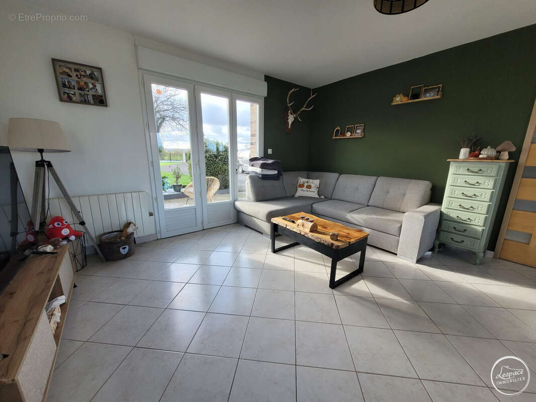 Maison à CAPPELLE-BROUCK