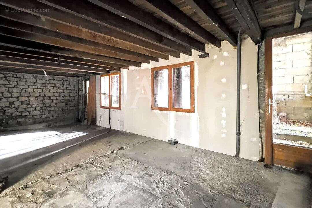 Maison à FREMECOURT