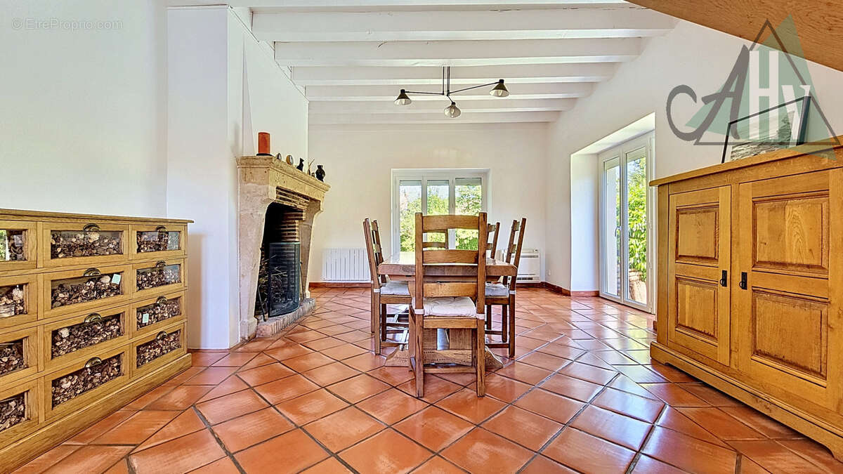 Maison à LIVERDY-EN-BRIE