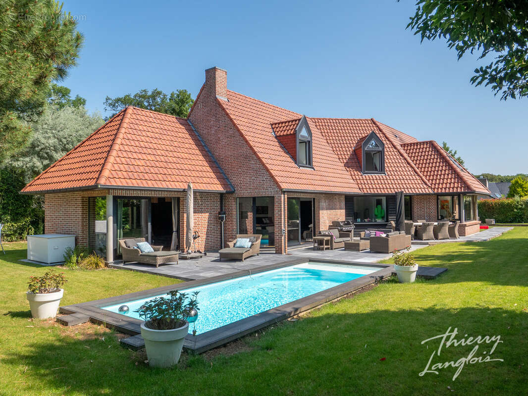Maison à CAMPHIN-EN-PEVELE