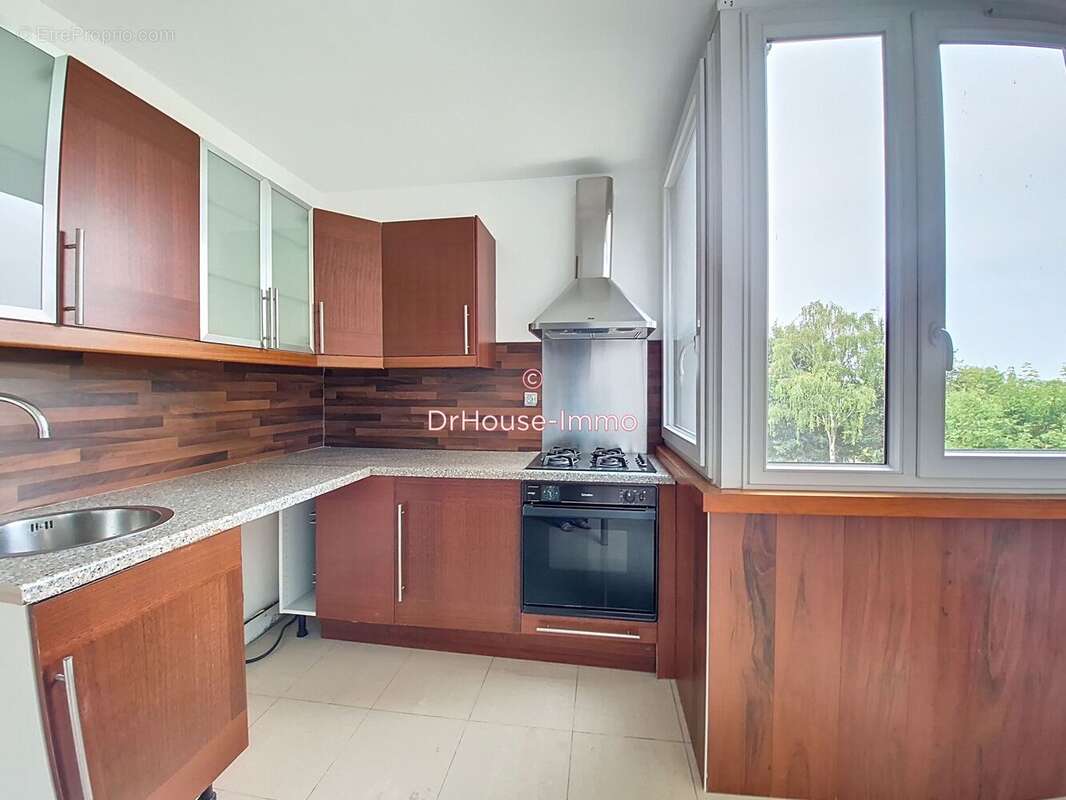 Appartement à ELANCOURT