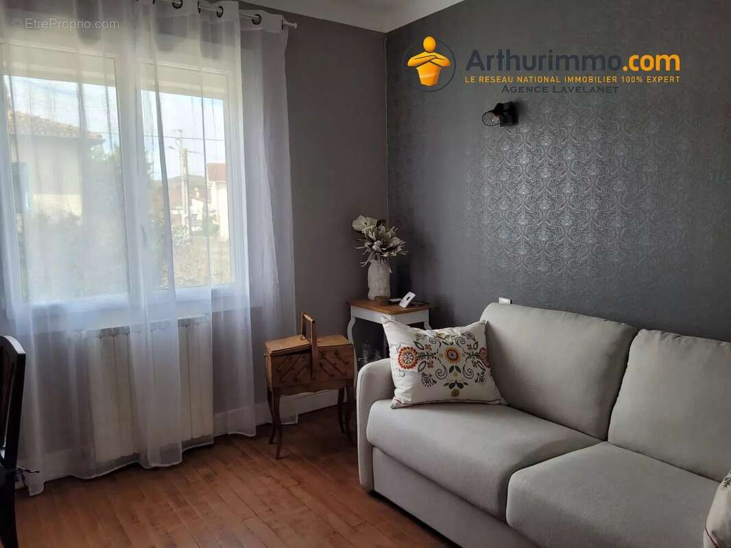 Maison à LAROQUE-D'OLMES