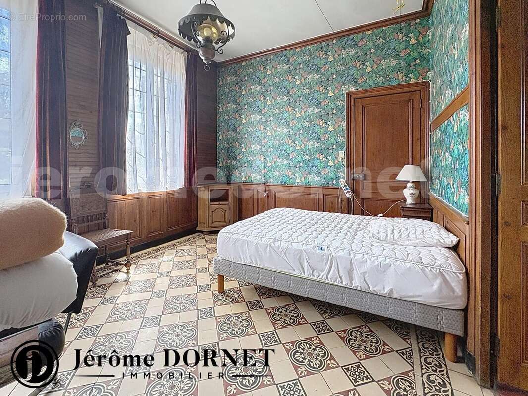 post_0001 - Maison à POIX-DE-PICARDIE