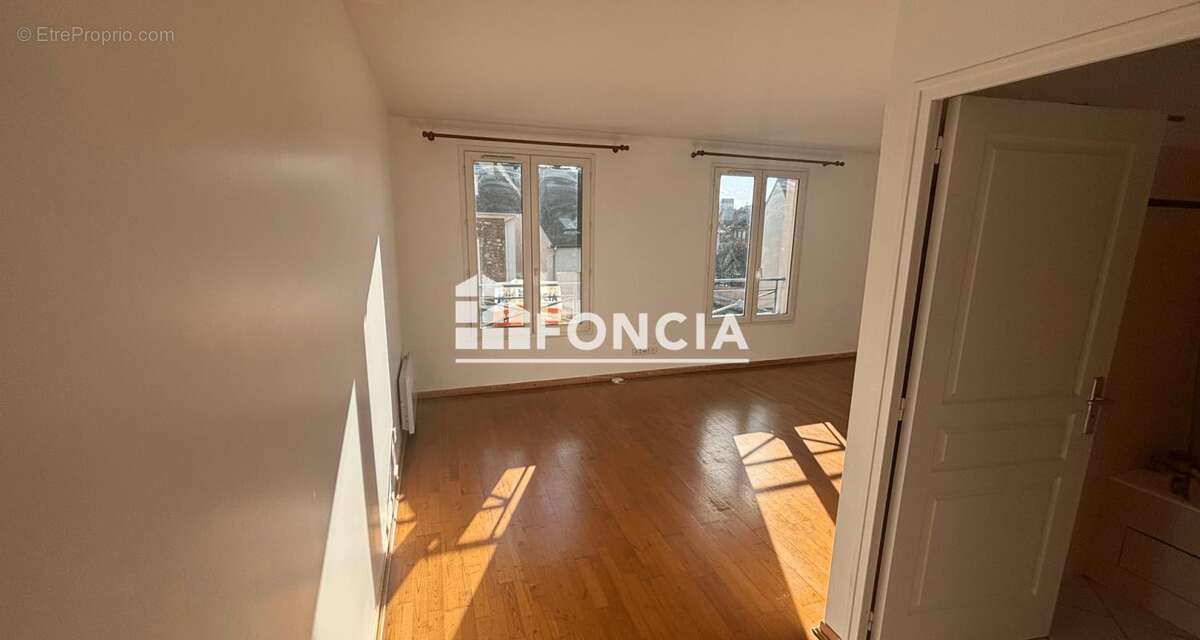 Appartement à SAINT-CYR-L&#039;ECOLE