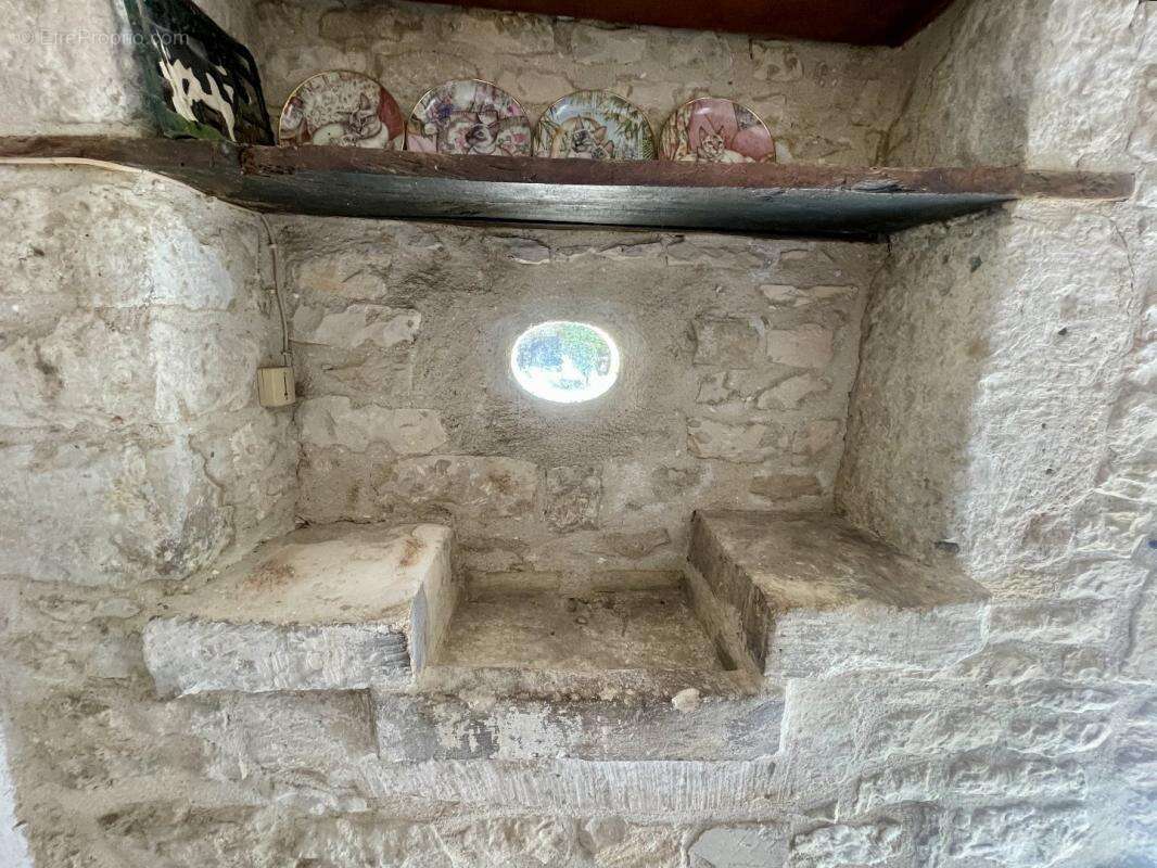 Maison à FONTAINE-CHALENDRAY