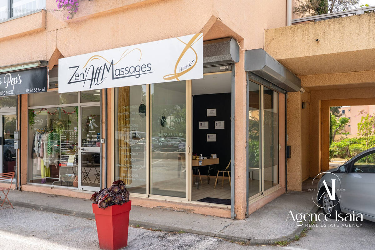 Commerce à BORMES-LES-MIMOSAS