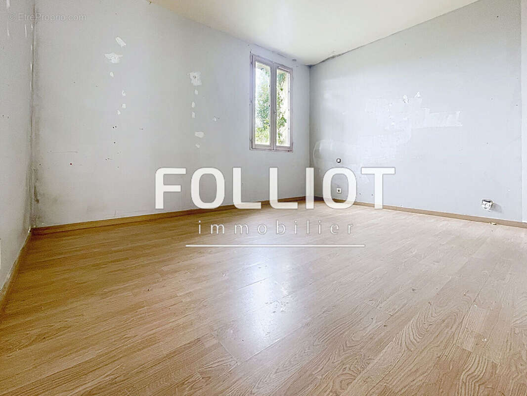 Maison à SAINT-SAMSON-DE-BONFOSSE