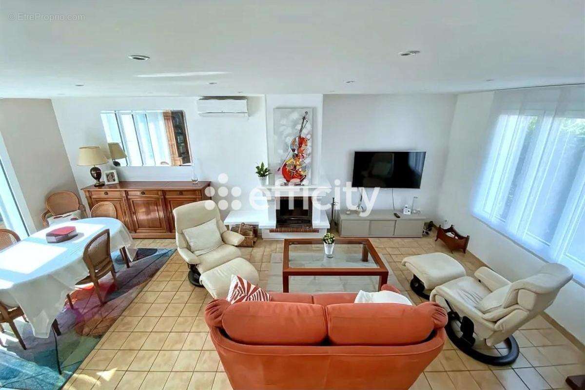 Maison à NOISY-LE-GRAND