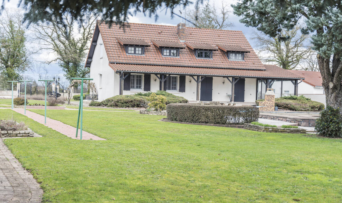 Maison à AVERMES