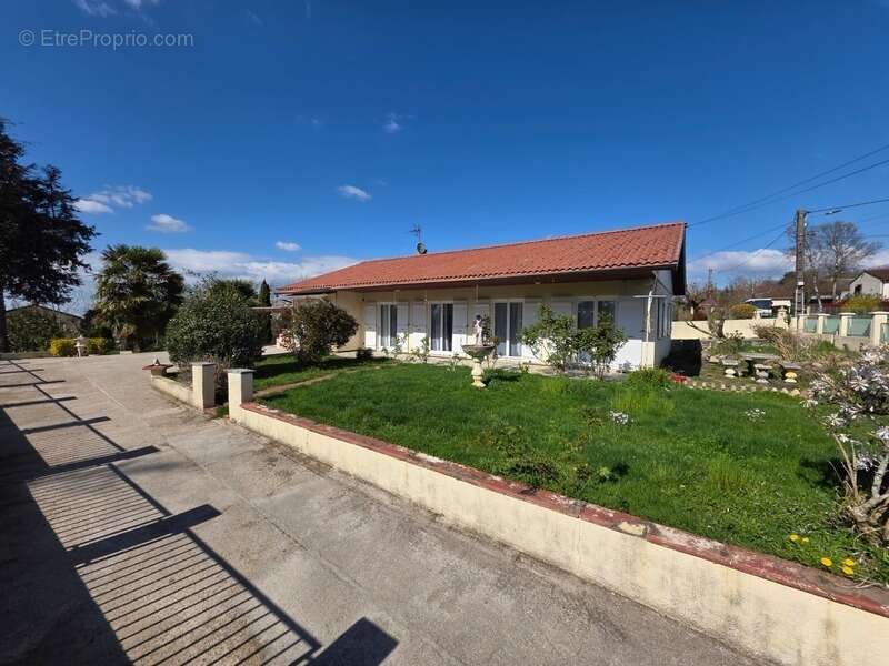 Maison à SAINT-AMOUR