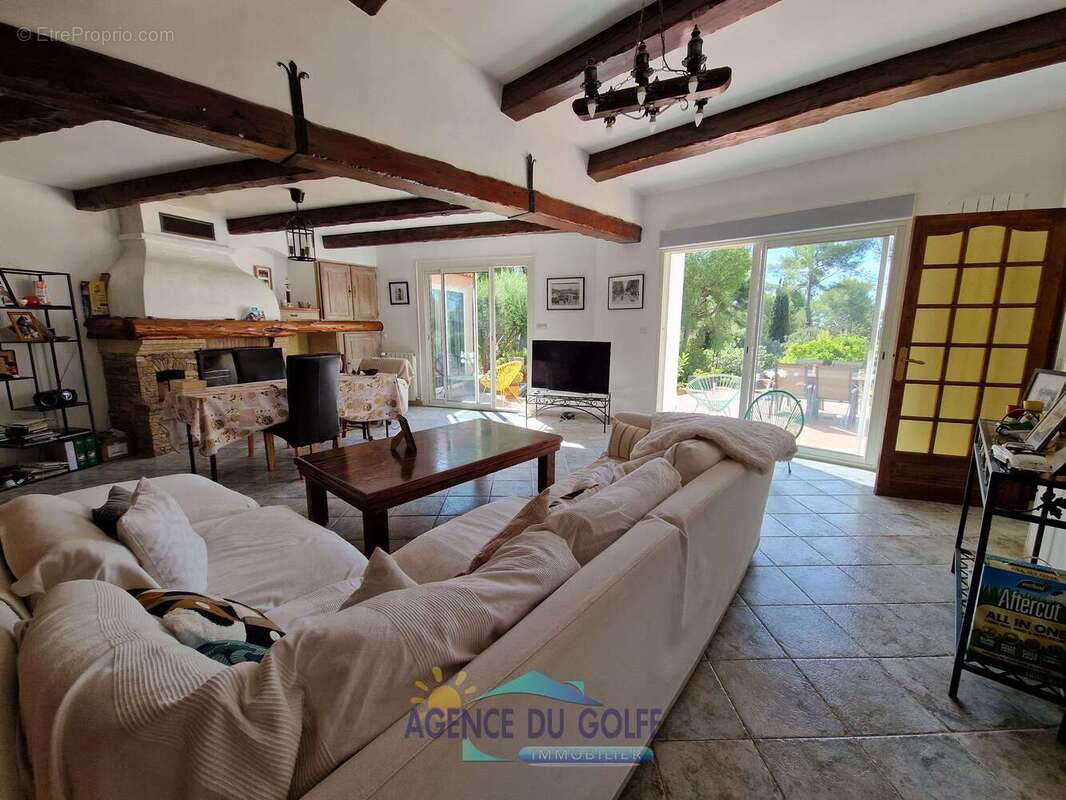 Propriété avec villa et plusieurs gîtes sur 3310 m² de terrain - photo 6