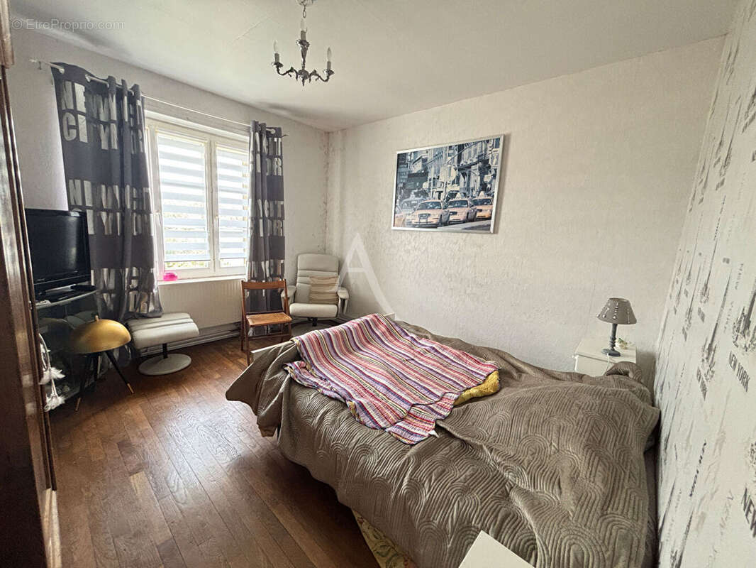 En vente - 2h30 paris - cours les barres - belle maison 7 chambres -  terrain - photo 8