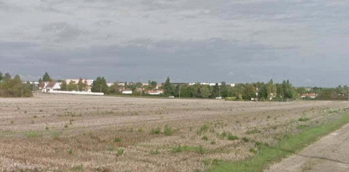 Terrain à POITIERS